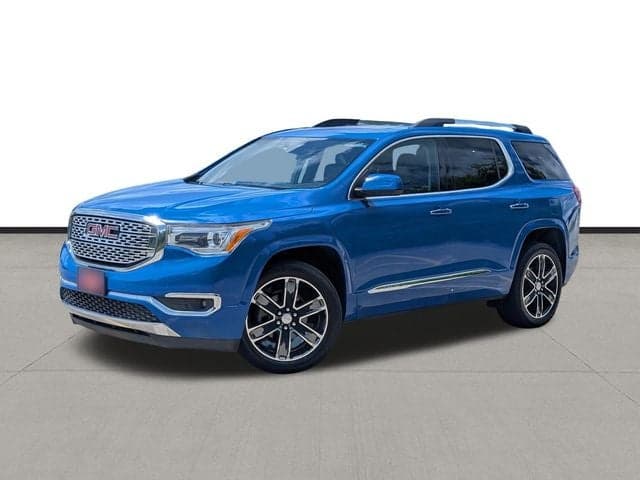 2017 GMC Acadia Denali — photo 1 of 30