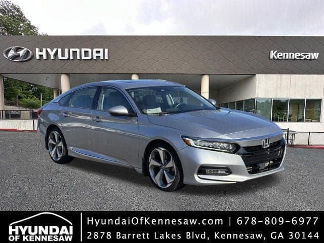 2018 Honda Accord Sedan Touring 1.5T — photo 1 of 24