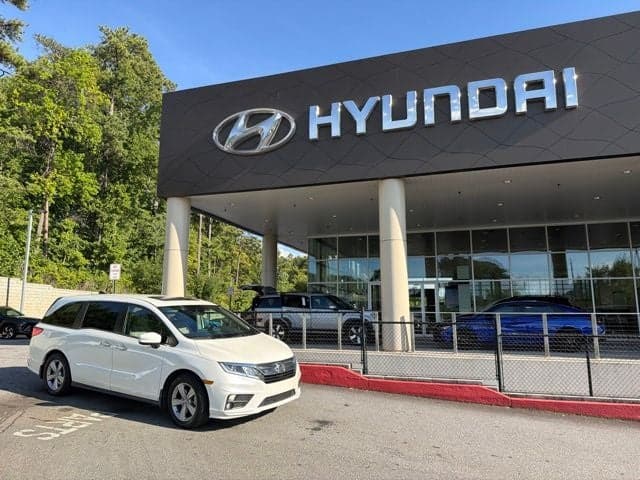 2018 Honda Odyssey EX-L — photo 1 of 12