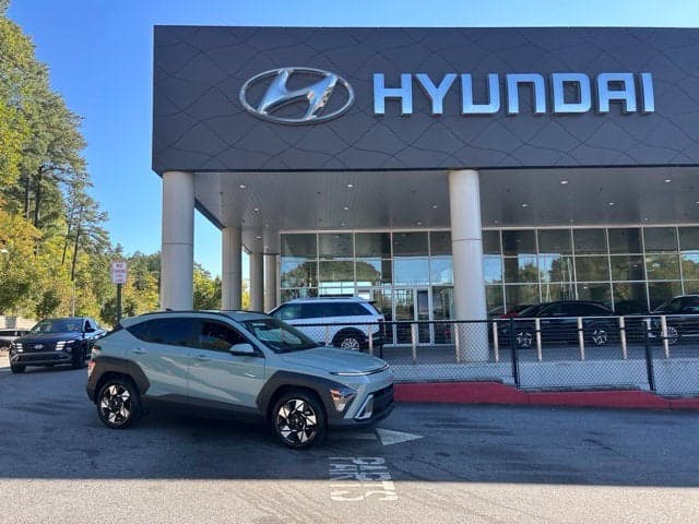 2025 Hyundai Kona SEL — photo 1 of 5