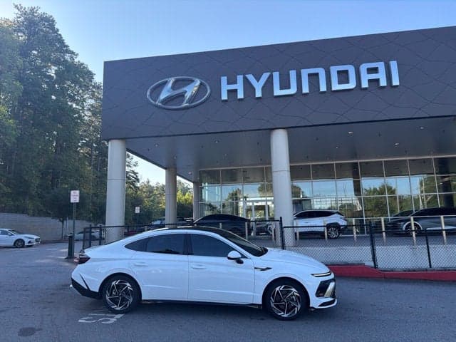 2025 Hyundai Sonata SEL Convenience — photo 1 of 25