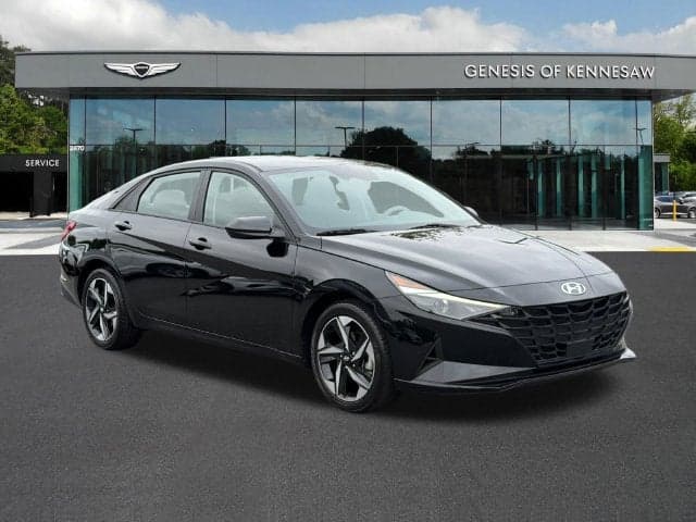 2023 Hyundai Elantra SEL — photo 1 of 5