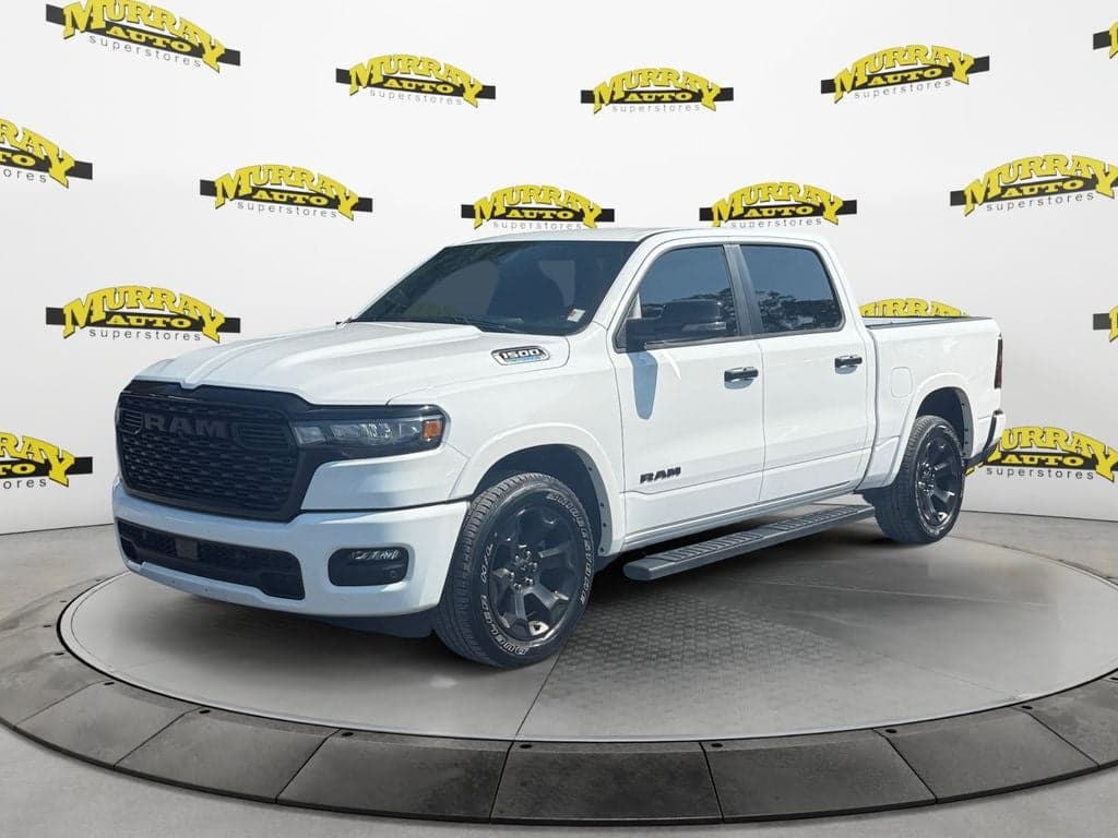 2025 RAM 1500 Big Horn Crew Cab 4x2 5'7' Box — photo 1 of 32