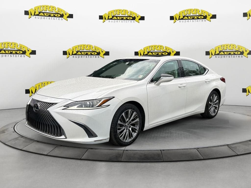 2020 Lexus ES Base — photo 1 of 32
