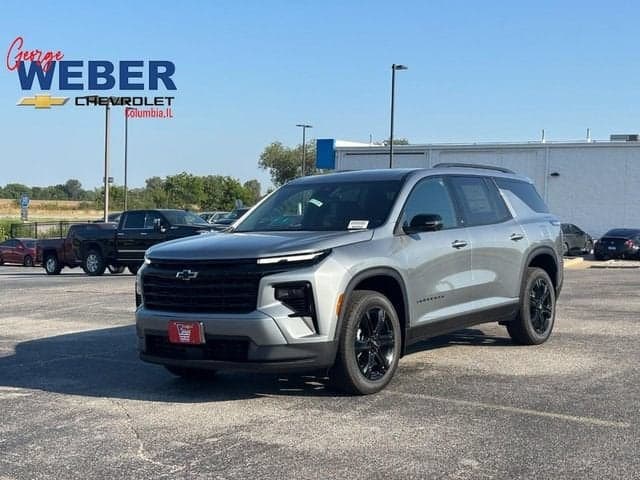 2027 Chevrolet Traverse FWD LT — photo 1 of 18