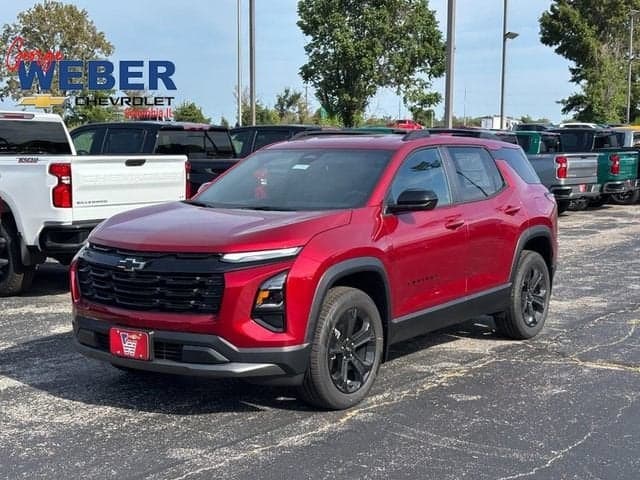 2027 Chevrolet Equinox FWD LT — photo 1 of 8