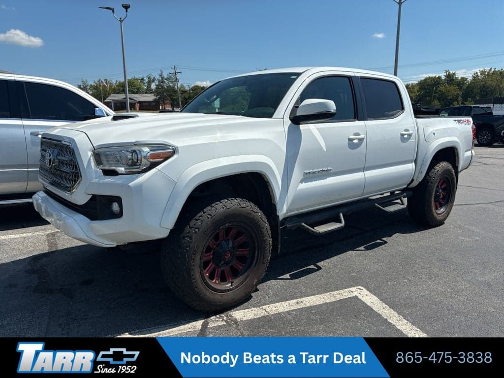 2017 Toyota Tacoma SR5 — photo 1 of 2