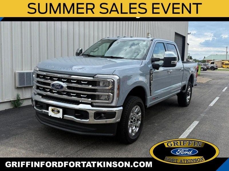 2026 Ford Super Duty F-350 SRW LARIAT — photo 1 of 19