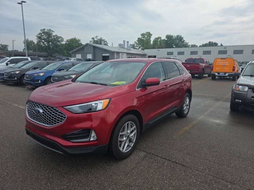 2024 Ford Edge SEL — photo 1 of 7