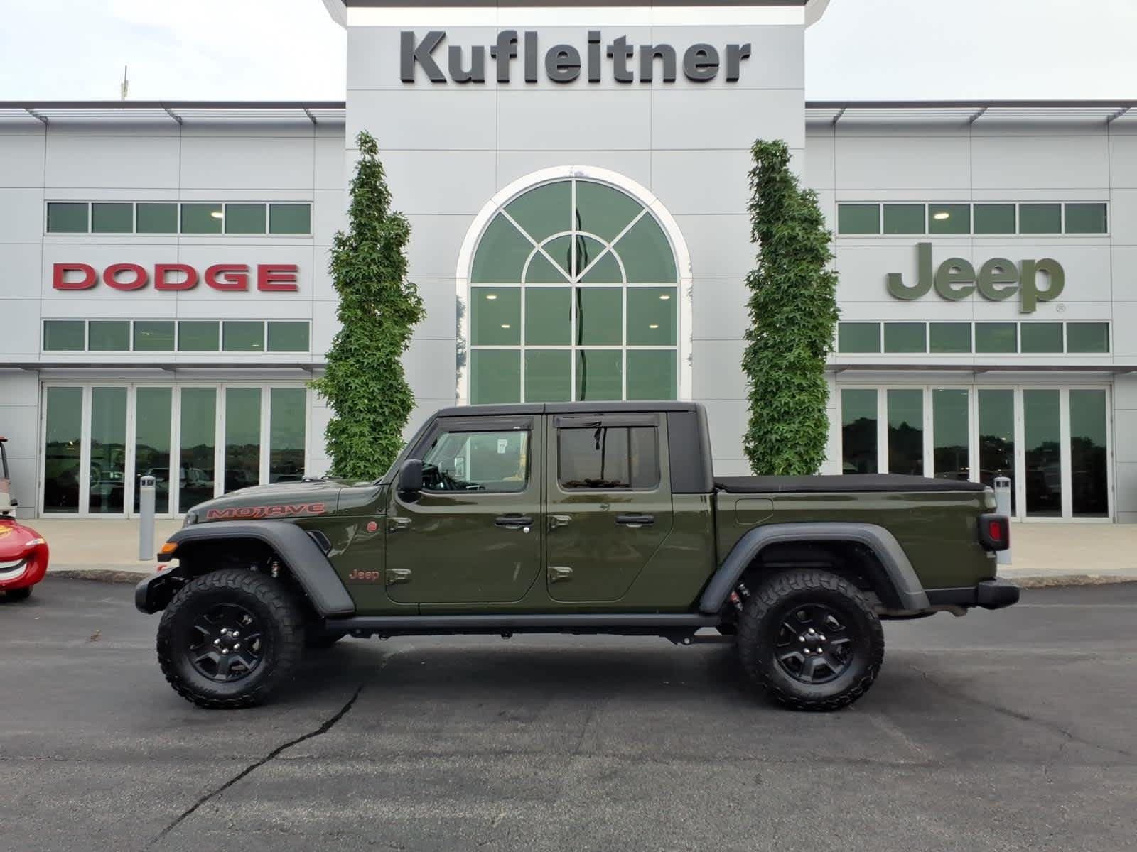 2023 Jeep Gladiator Mojave — photo 1 of 30