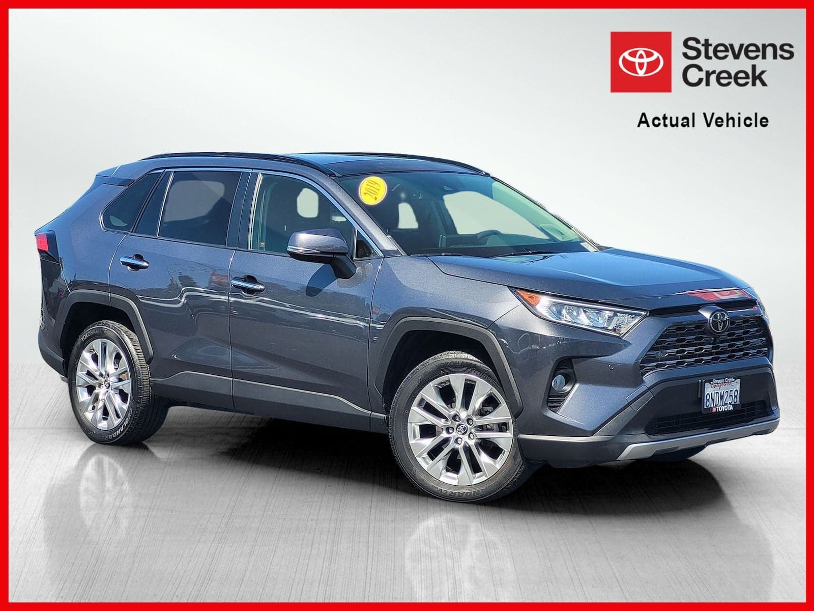 2019 Toyota RAV4 Limited — photo 1 of 21