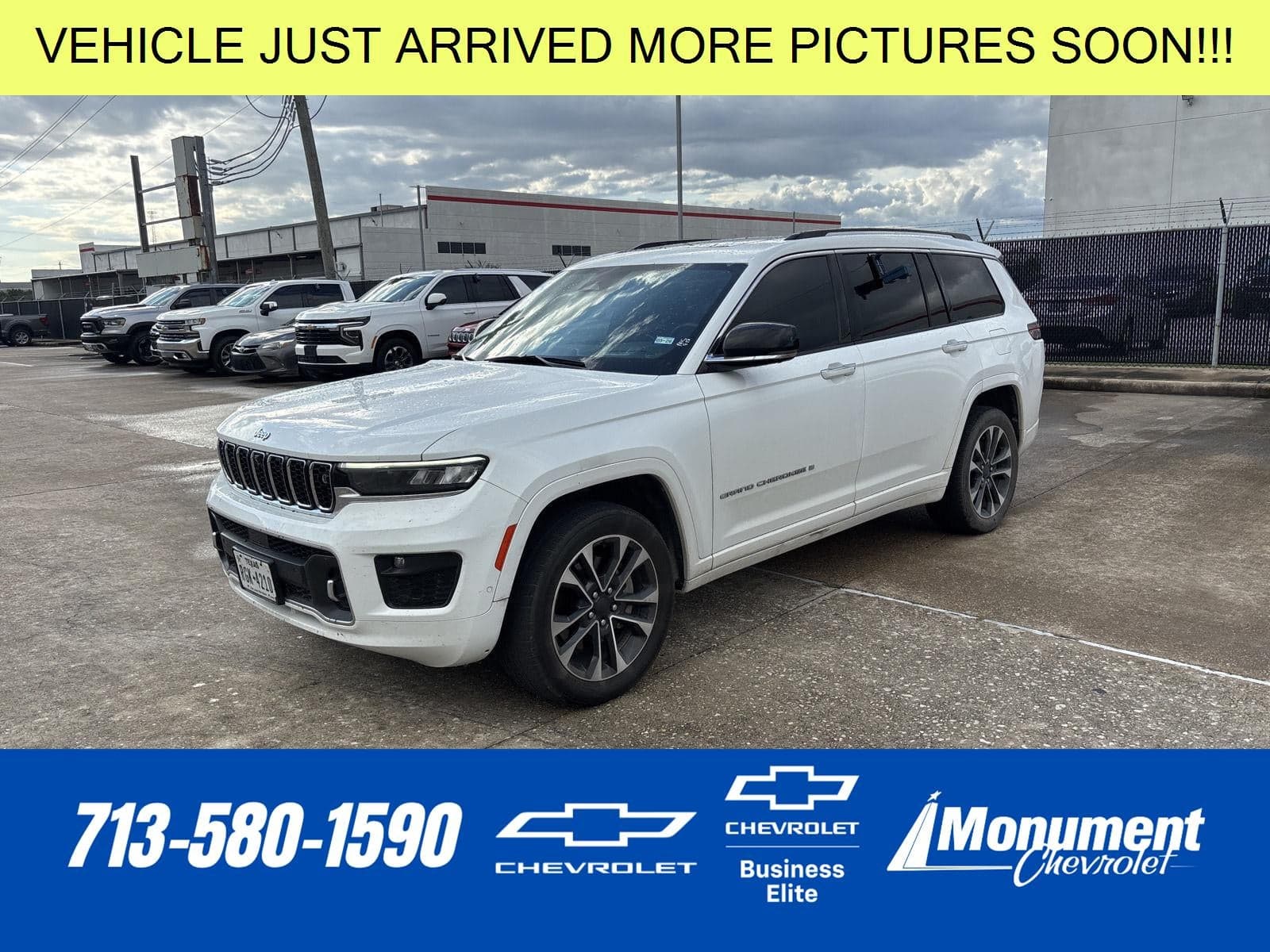 2021 Jeep Grand Cherokee L Overland — photo 1 of 28