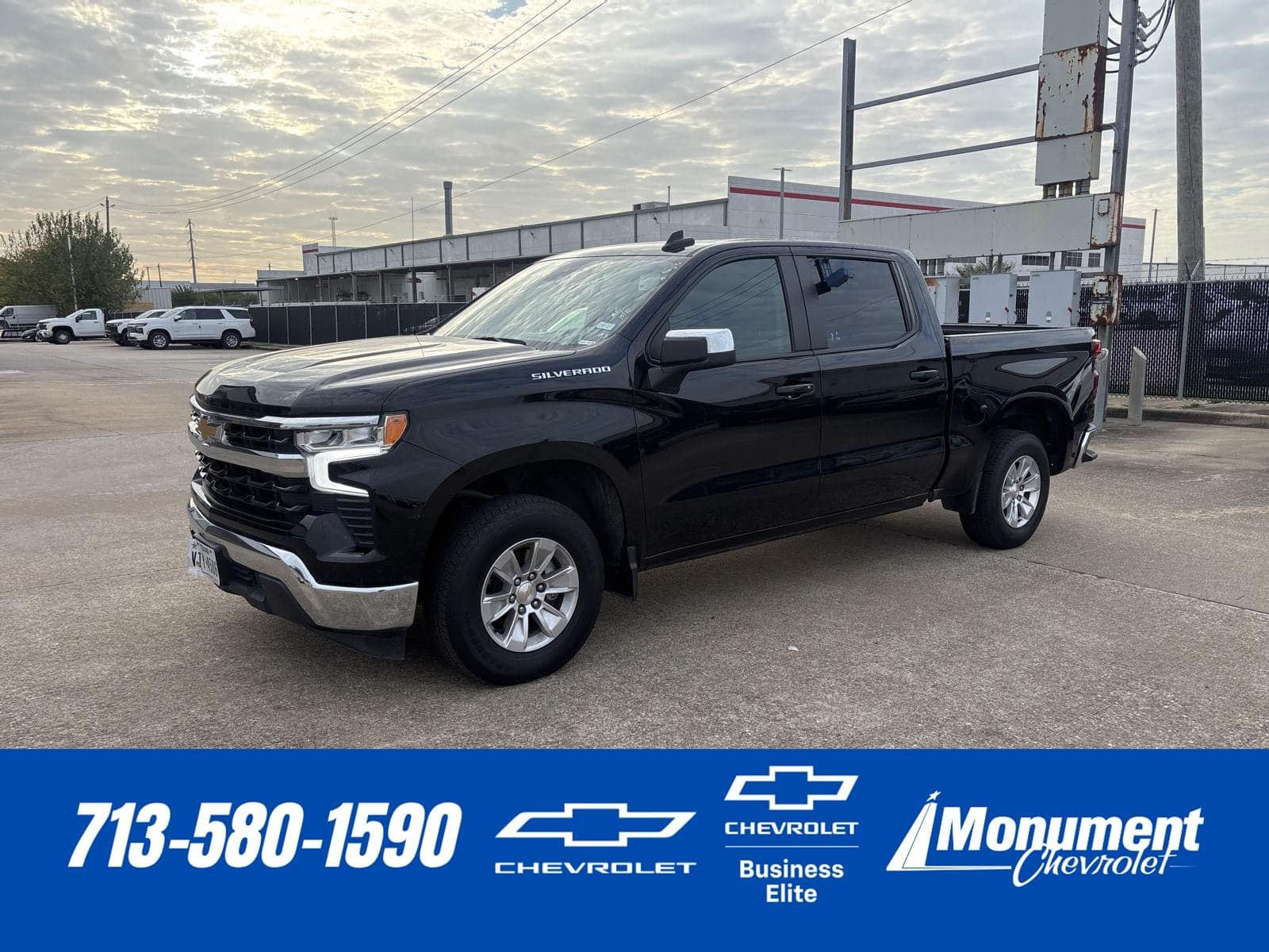 2025 Chevrolet Silverado 1500 LT — photo 1 of 5