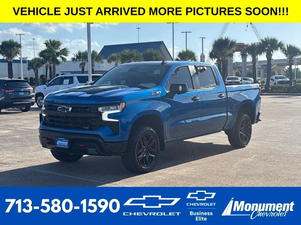 2023 Chevrolet Silverado 1500 LT Trail Boss — photo 1 of 16
