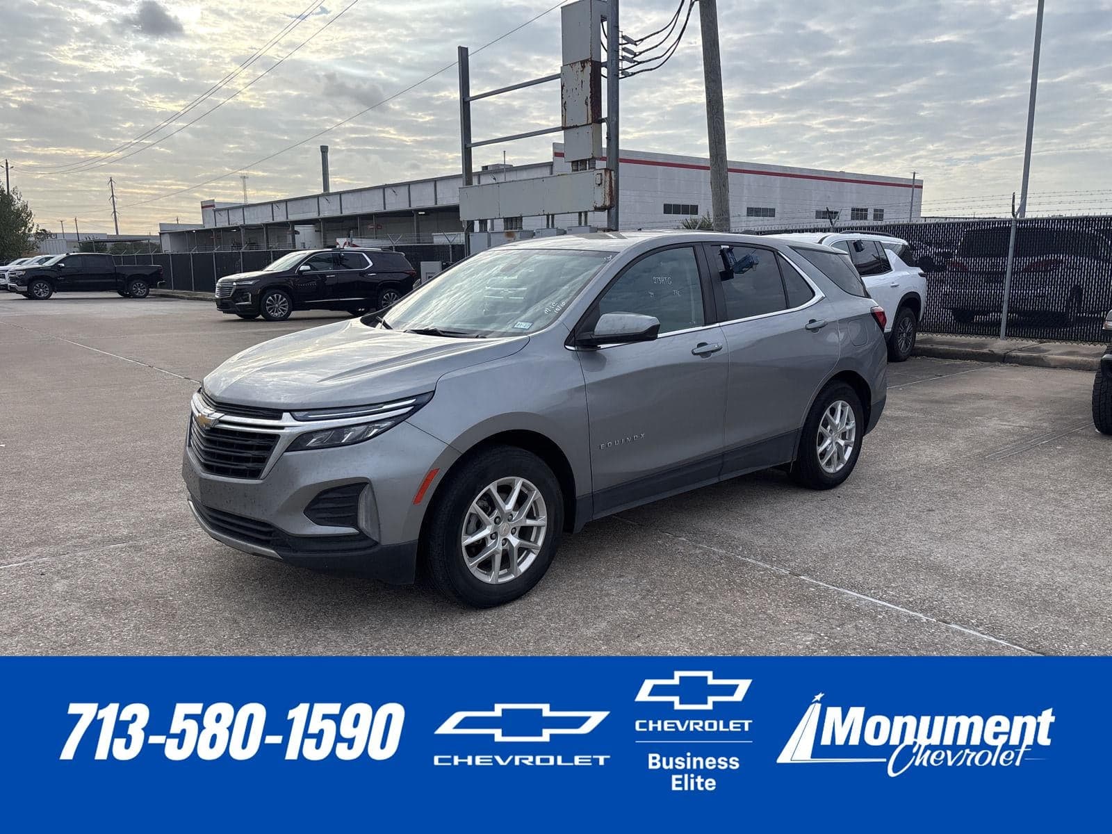 2024 Chevrolet Equinox LT — photo 1 of 5