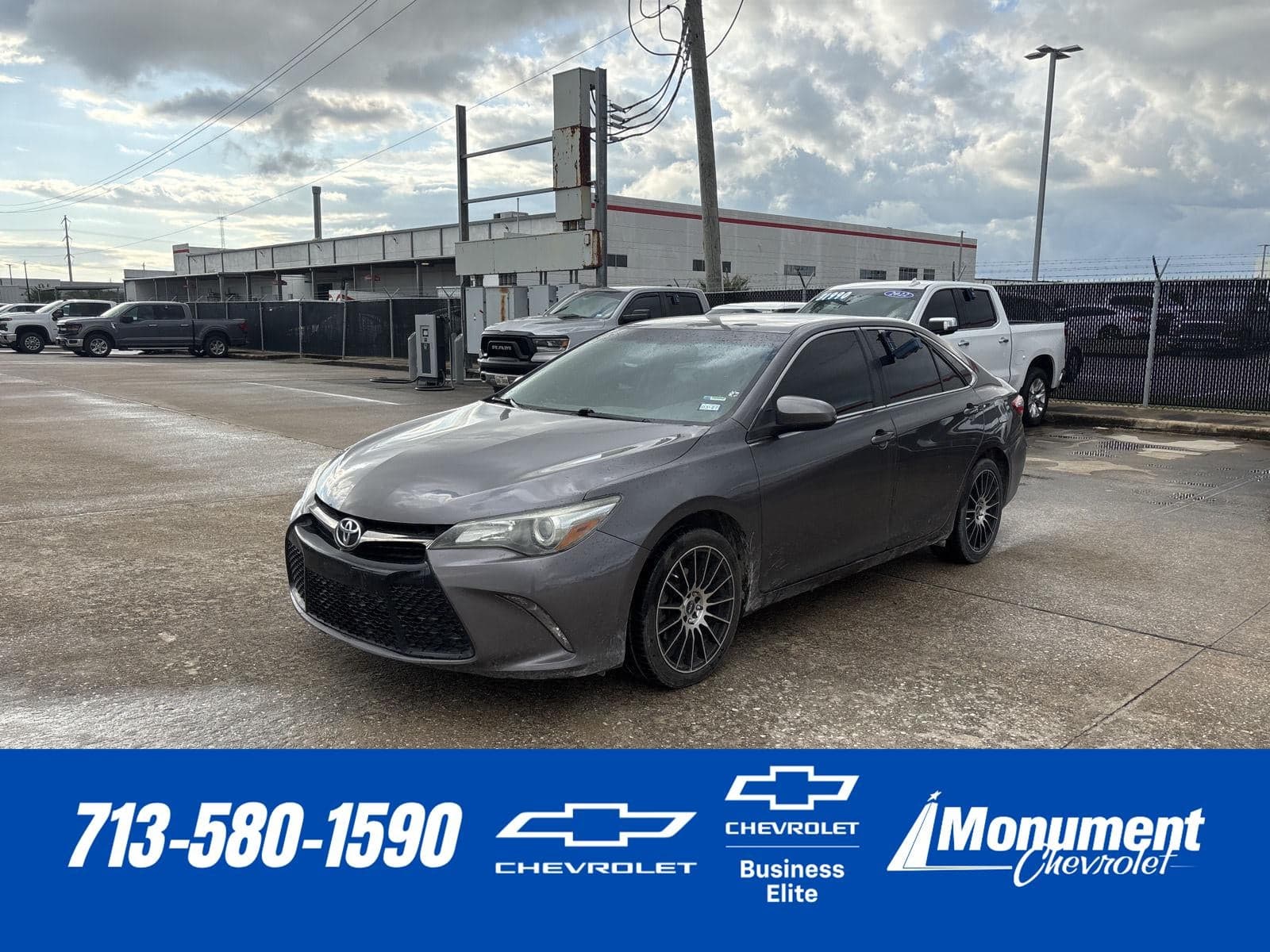 2015 Toyota Camry XLE — photo 1 of 26