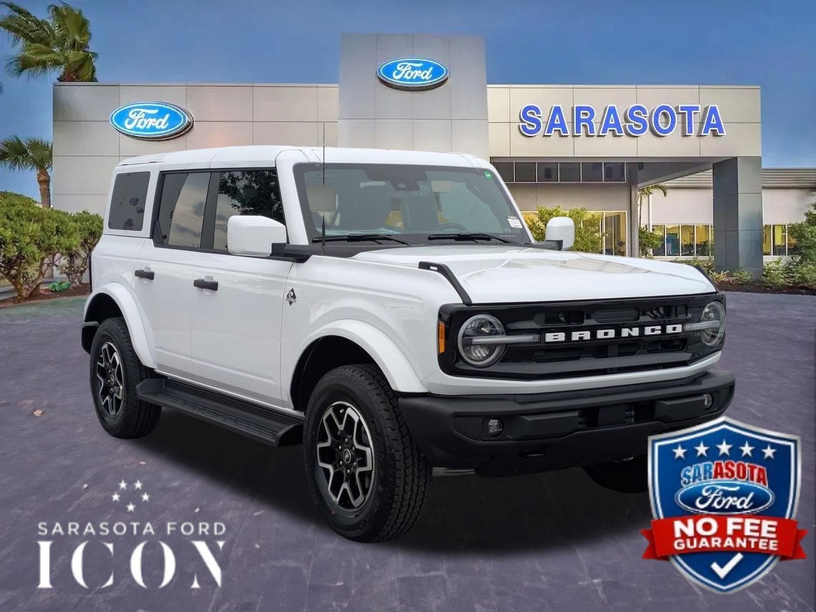 2026 Ford Bronco Outer Banks — photo 1 of 4