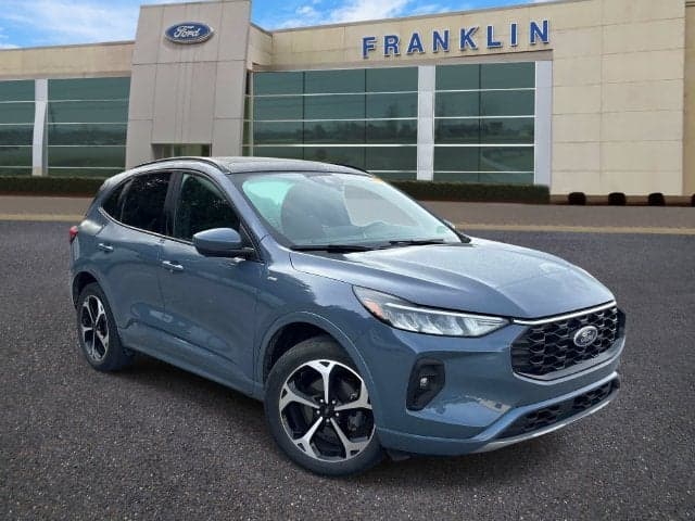 2024 Ford Escape ST-Line Select — photo 1 of 5