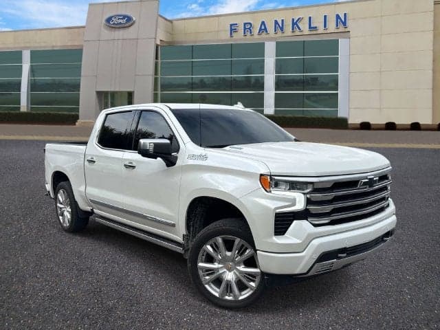 2025 Chevrolet Silverado 1500 High Country — photo 1 of 12