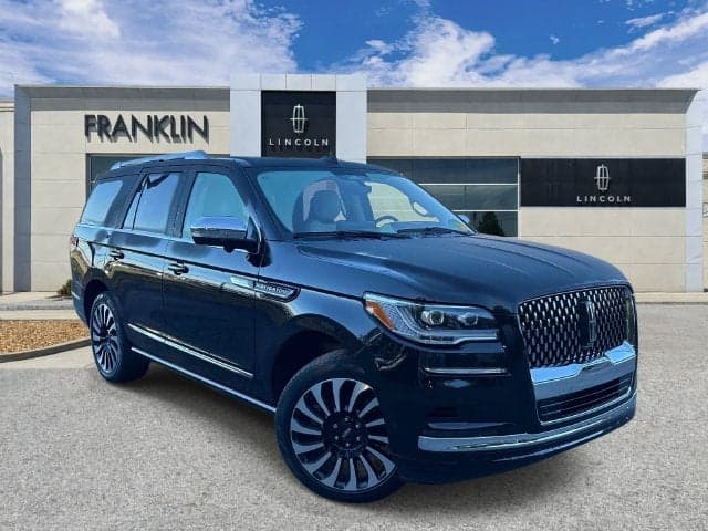2024 Lincoln Navigator Black Label — photo 1 of 12