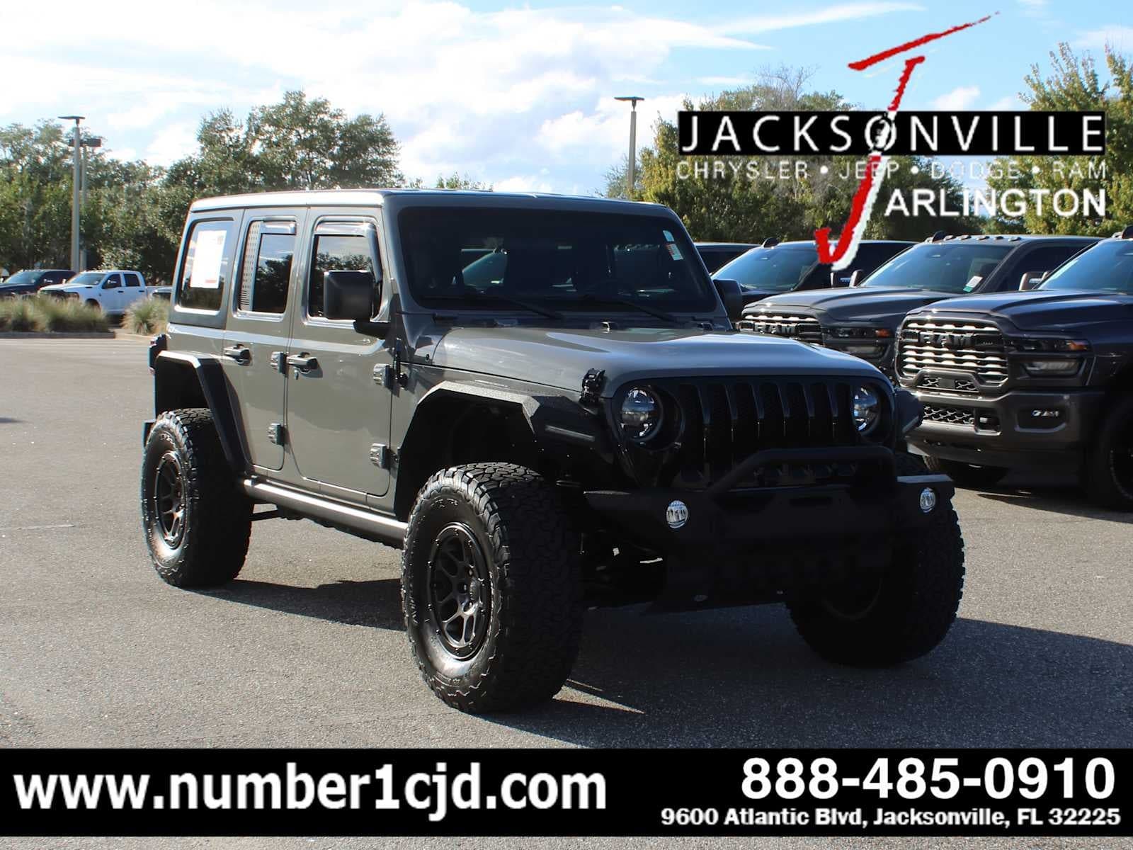 2023 Jeep Wrangler Willys — photo 1 of 27