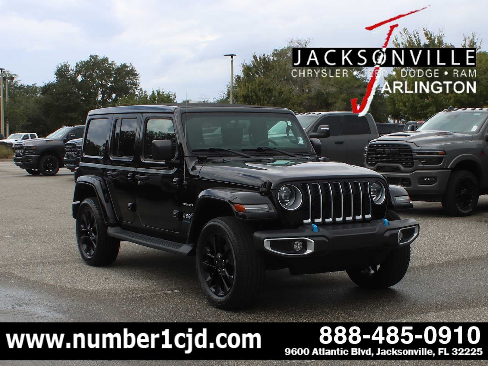 2023 Jeep Wrangler 4xe Sahara — photo 1 of 33