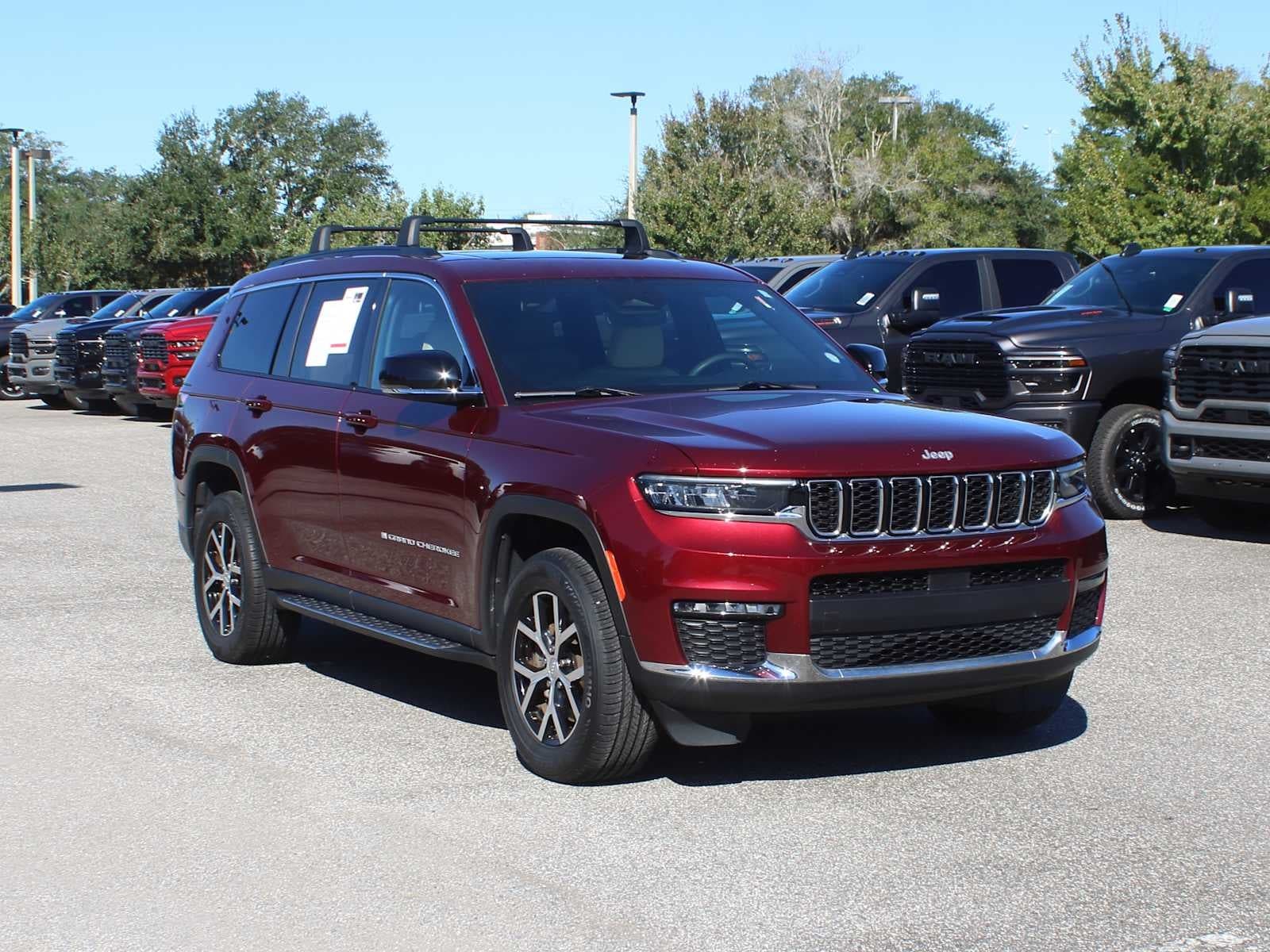 2024 Jeep Grand Cherokee L Limited — photo 1 of 5