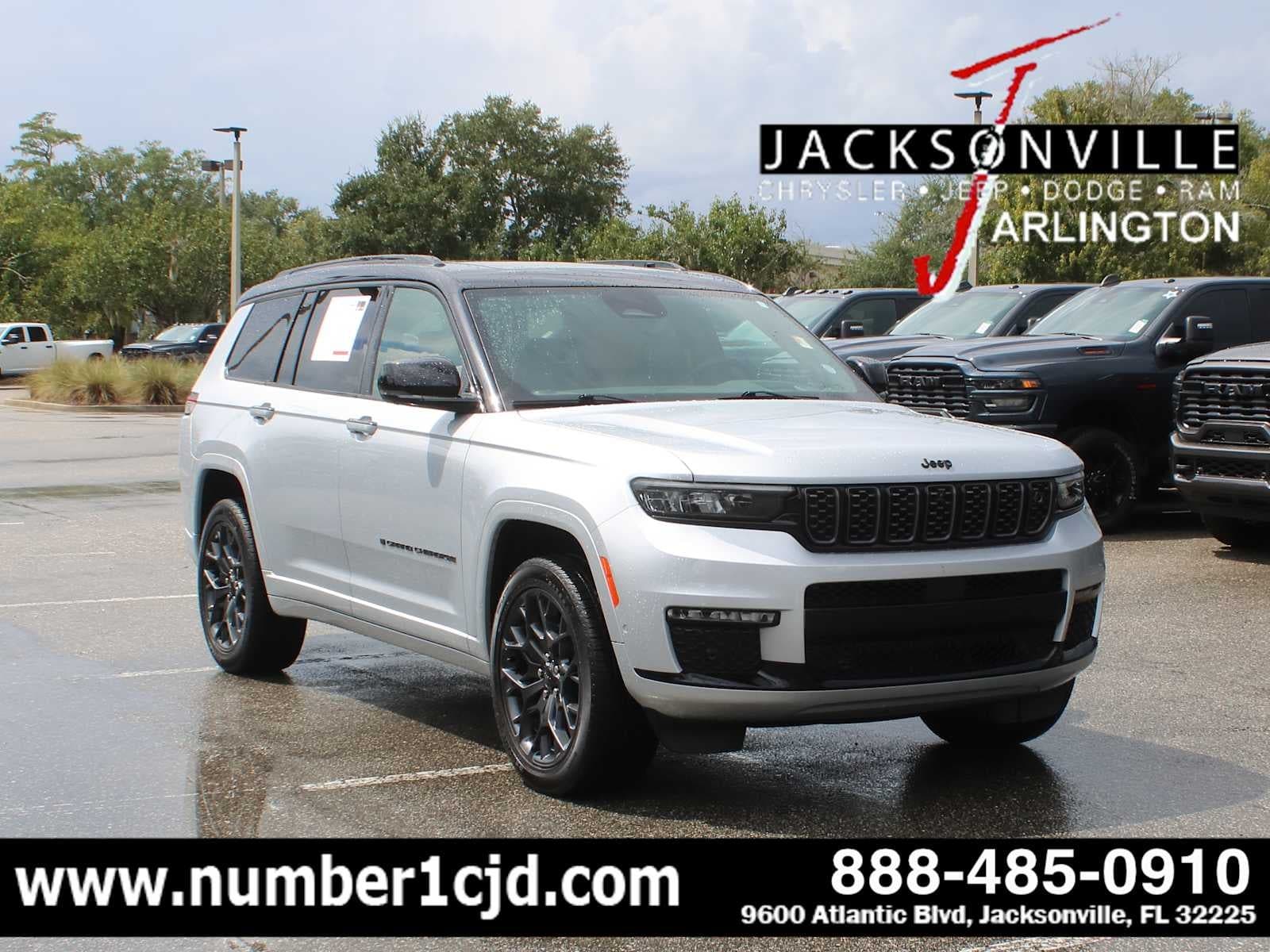 2024 Jeep Grand Cherokee L Summit Reserve — photo 1 of 32