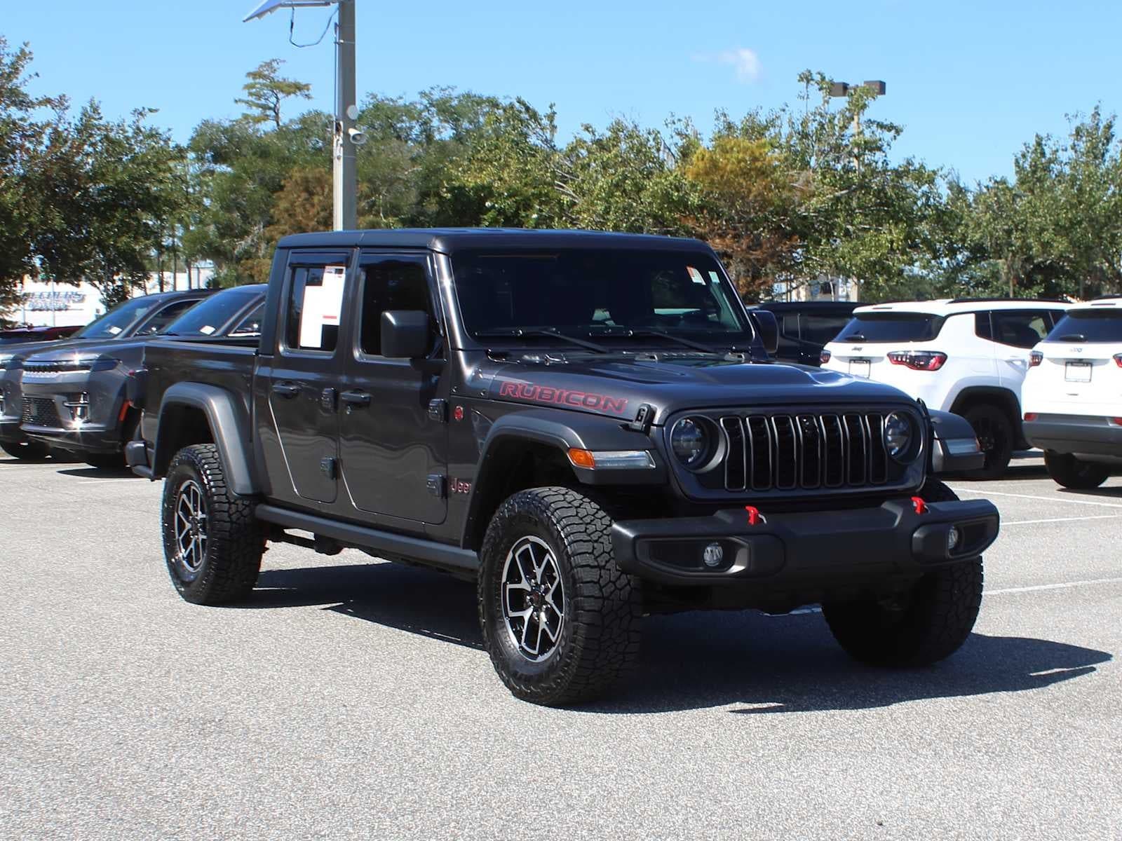 2024 Jeep Gladiator Rubicon — photo 1 of 5