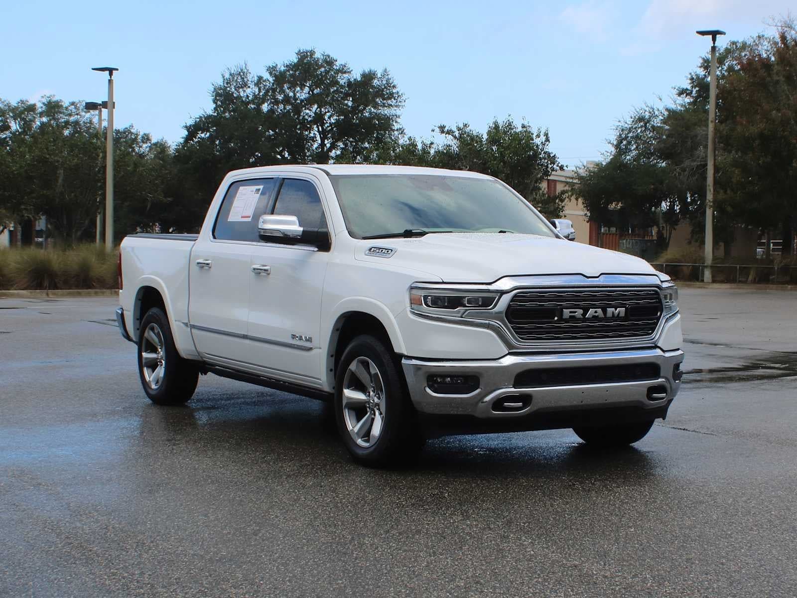 2022 RAM 1500 Limited — photo 1 of 5