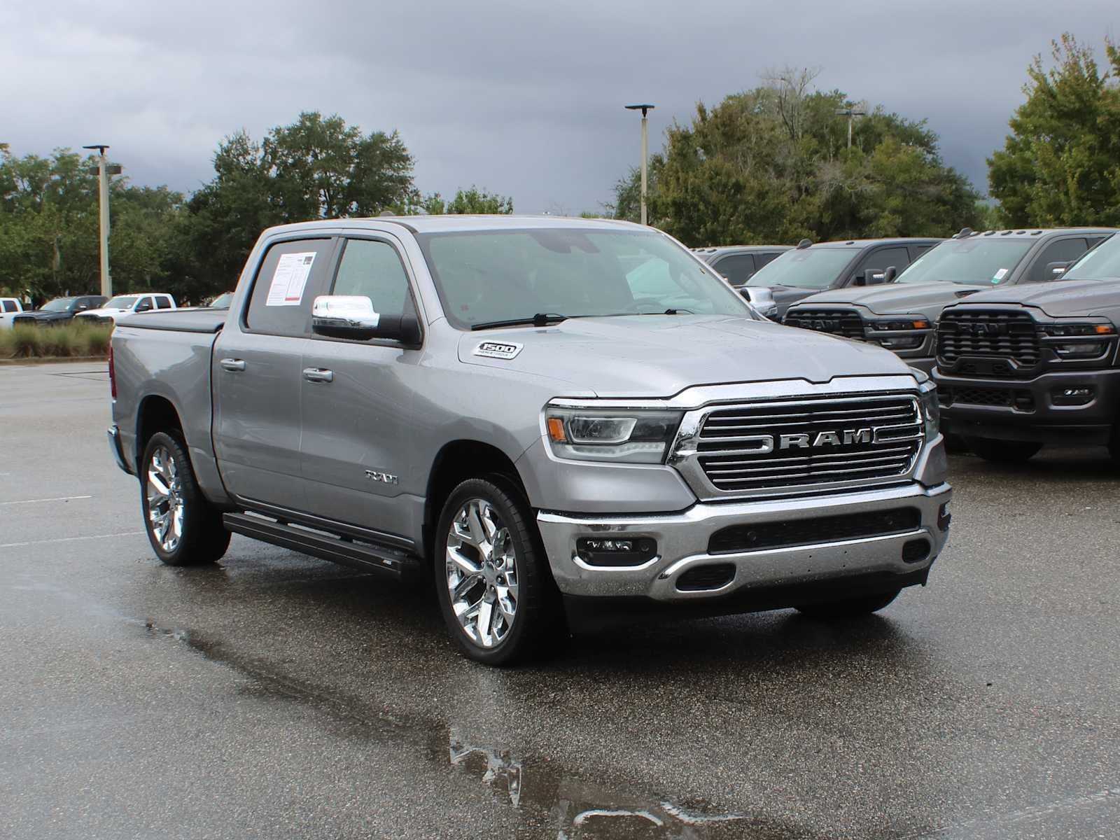 2024 RAM 1500 Laramie — photo 1 of 5