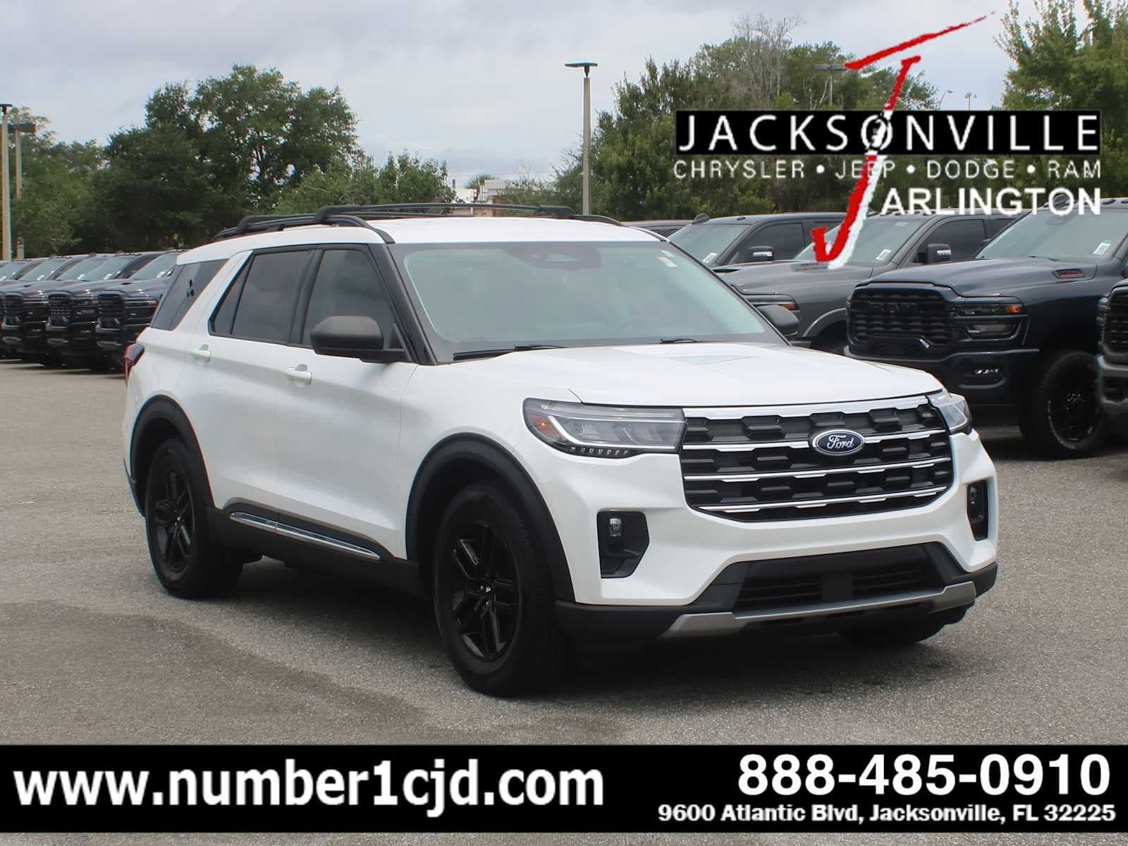 2025 Ford Explorer Active — photo 1 of 27