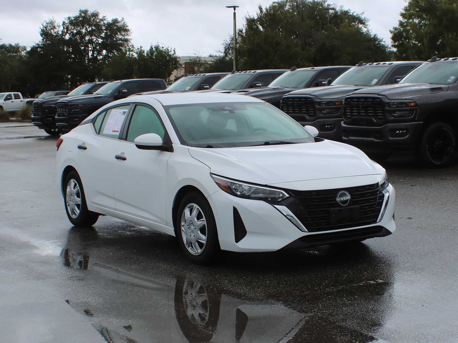2024 Nissan Sentra S — photo 1 of 5