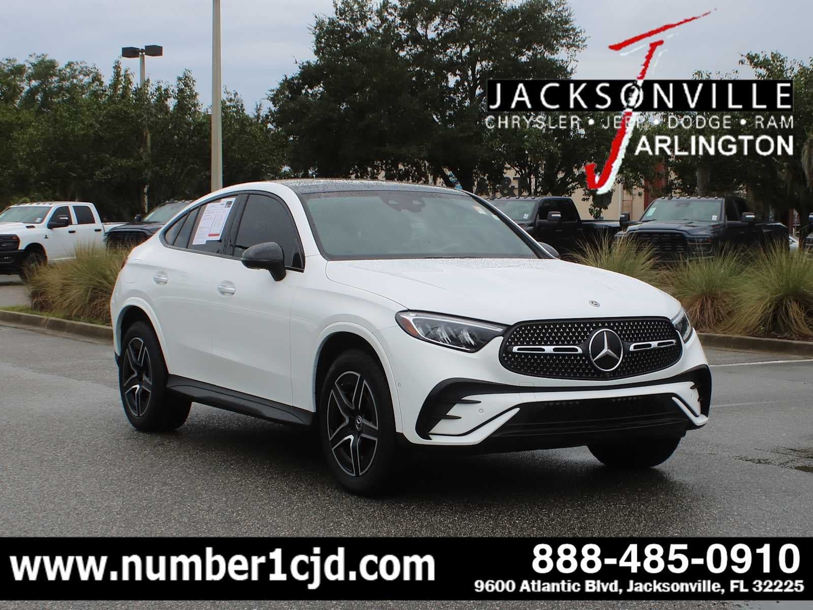2024 Mercedes-Benz GLC GLC 300 — photo 1 of 28