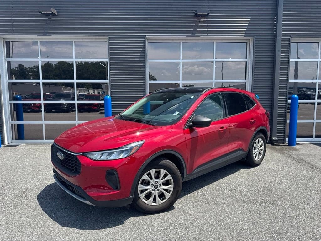 2025 Ford Escape Active — photo 1 of 5