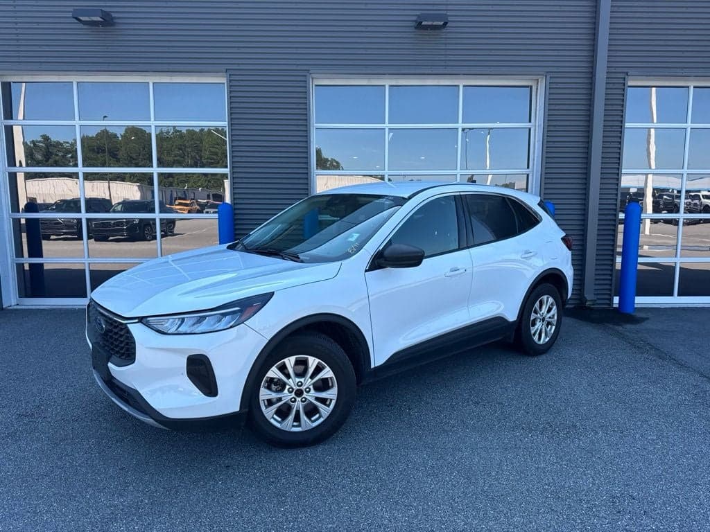 2024 Ford Escape Active — photo 1 of 5