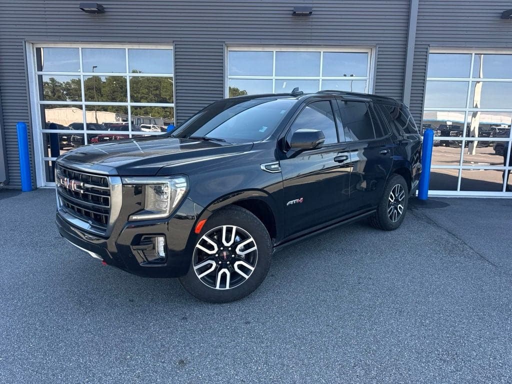 2023 GMC Yukon AT4 — photo 1 of 5