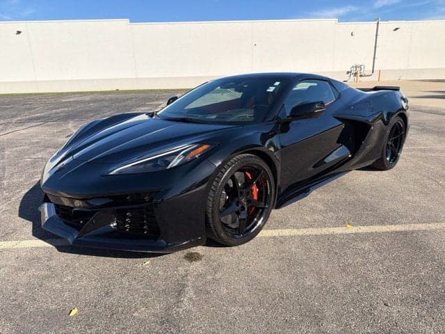 2025 Chevrolet Corvette 3LZ — photo 1 of 5