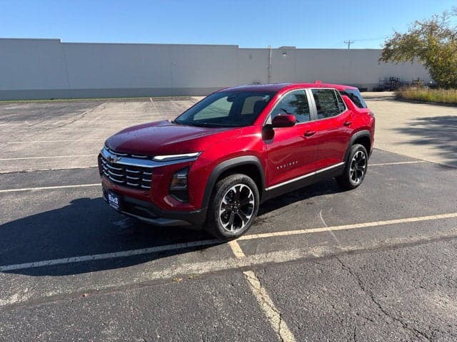 2027 Chevrolet Equinox AWD LT — photo 1 of 5