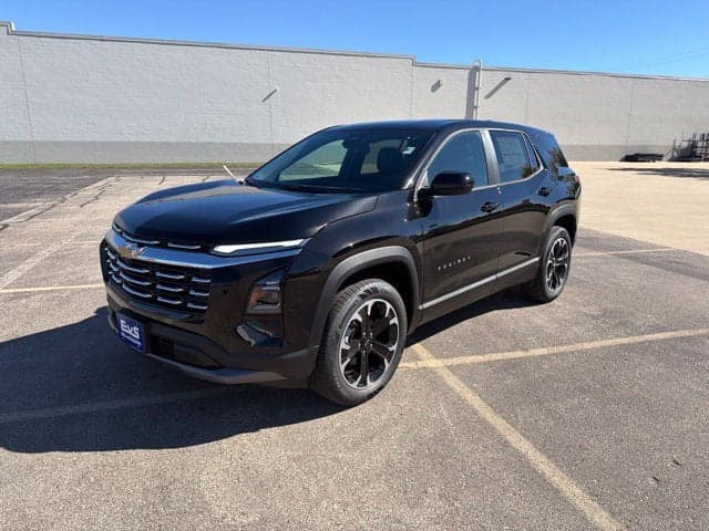 2027 Chevrolet Equinox AWD LT — photo 1 of 5