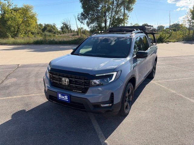 2025 Honda Ridgeline Black Edition — photo 1 of 39
