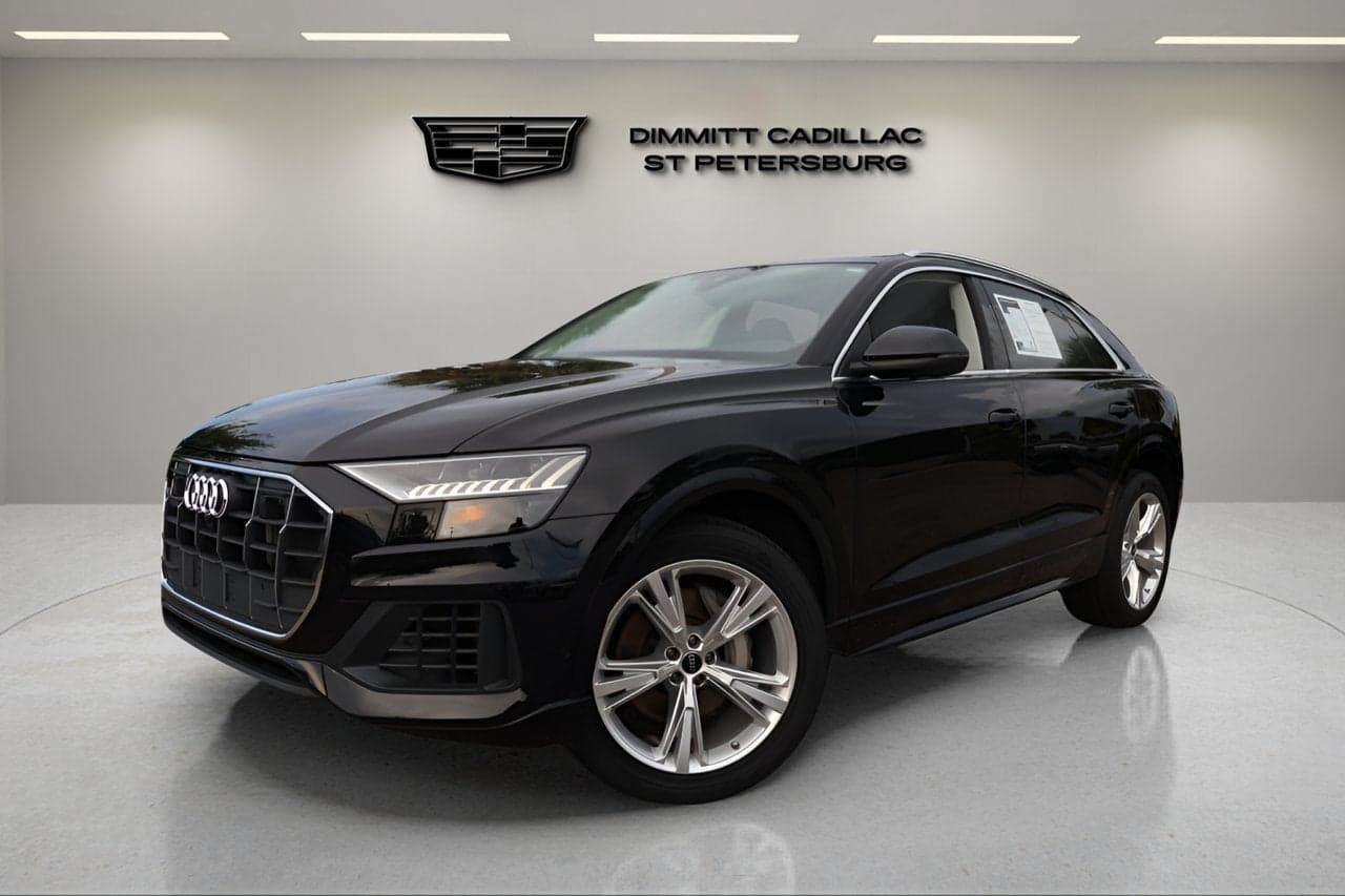 2023 Audi Q8 Premium — photo 1 of 29