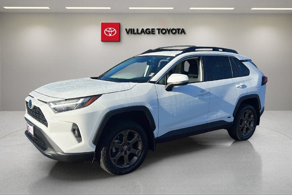 2023 Toyota RAV4 Hybrid XLE — photo 1 of 27