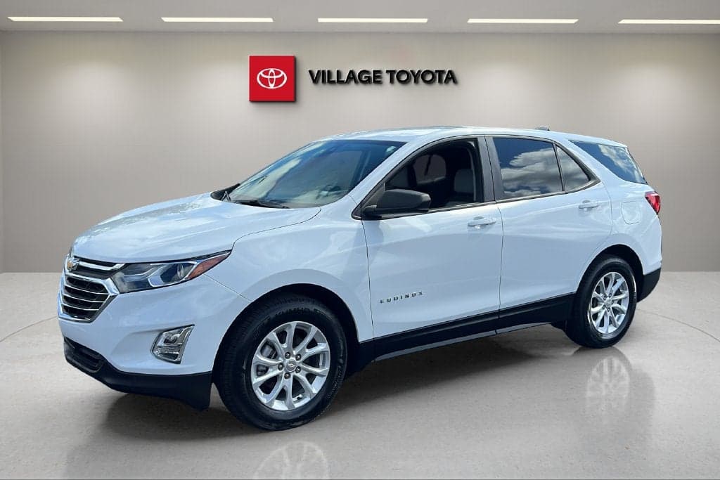 2021 Chevrolet Equinox LS — photo 1 of 27