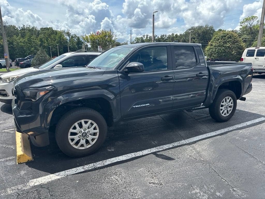 2024 Toyota Tacoma 4WD SR5 — photo 1 of 4
