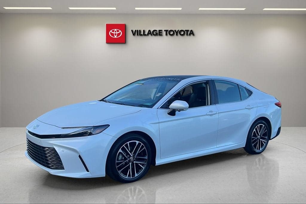 2026 Toyota Camry LE — photo 1 of 27