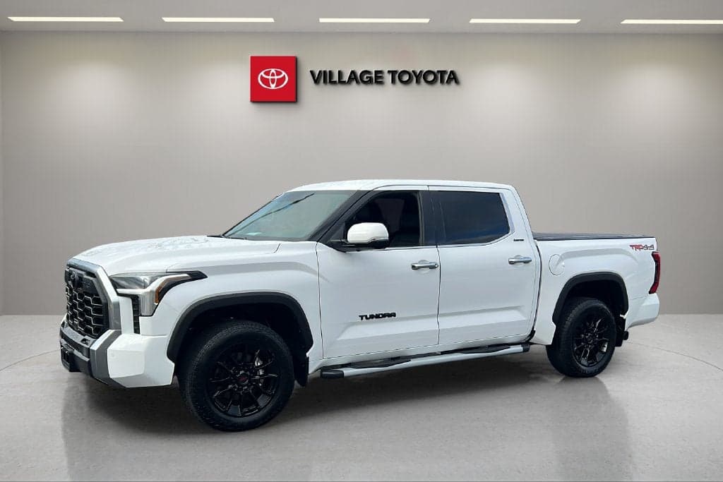 2023 Toyota Tundra 4WD Limited — photo 1 of 5