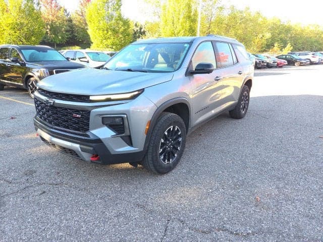 2025 Chevrolet Traverse AWD Z71 — photo 1 of 5