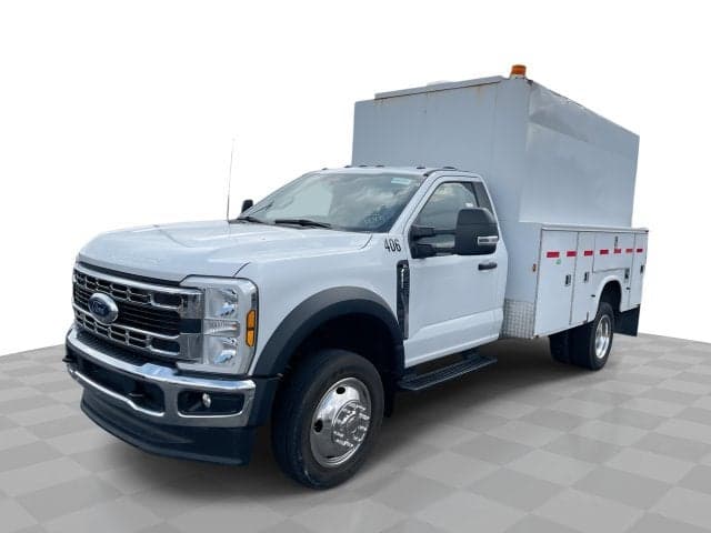 2024 Ford Super Duty F-450 DRW Base — photo 1 of 18