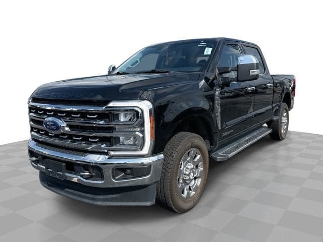 2023 Ford Super Duty F-350 SRW LARIAT — photo 1 of 26
